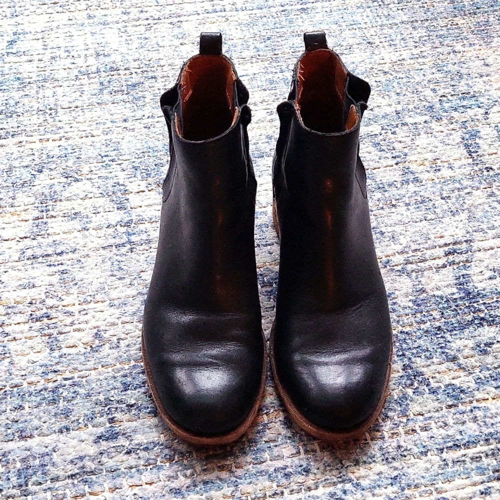 Fine leather Korkease slip on Rubi booties